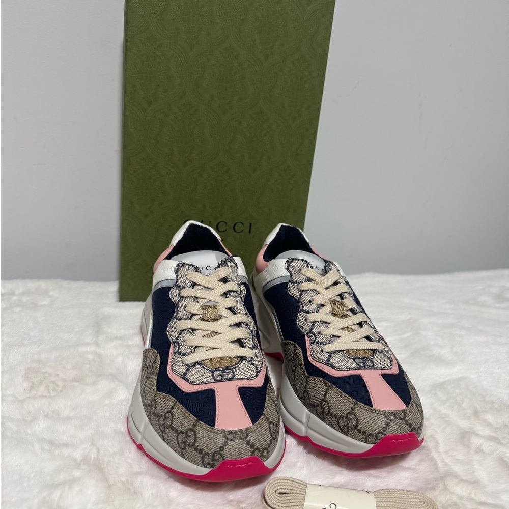 Gucci Women's Pink and Navy Rhyton Sneakers - Picture 3 of 5